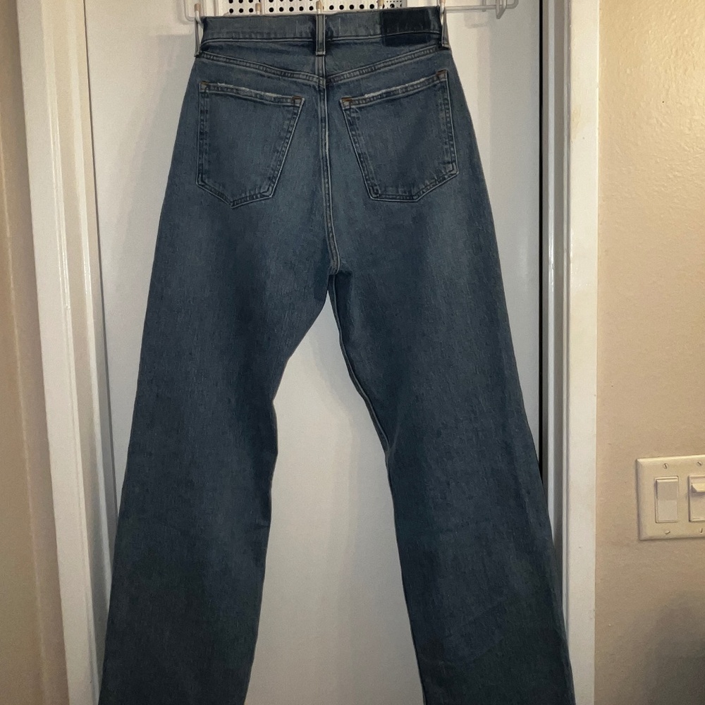 Abercrombie love curve 90s relaxed high waisted jeans size 10.